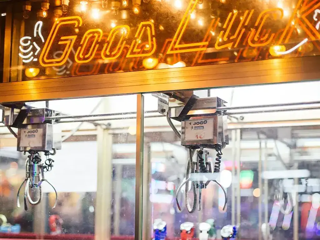 How Claw Machines Are Made Manufacturing Process cover