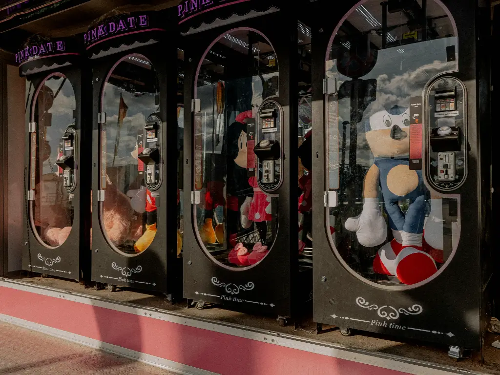 UFO Claw Machine vs Barber Cut Prize Machine Which One Offers Better Odds?