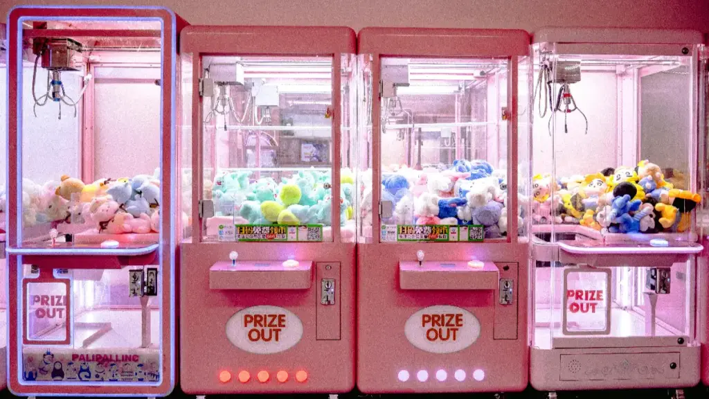 Design and Customize Claw machine Color